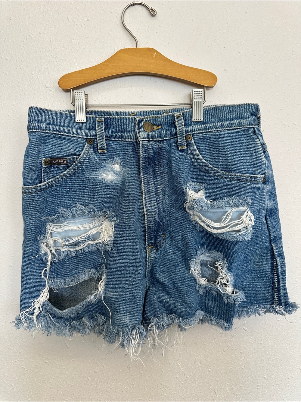 Deconstructed Riders by Lee Classic Distressed Blue Denim Shorts - women’s small